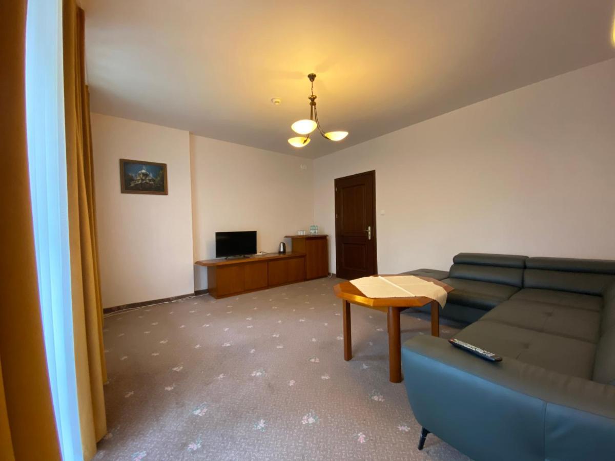 Hotel Grant Krynica Zdroj Eksteriør bilde