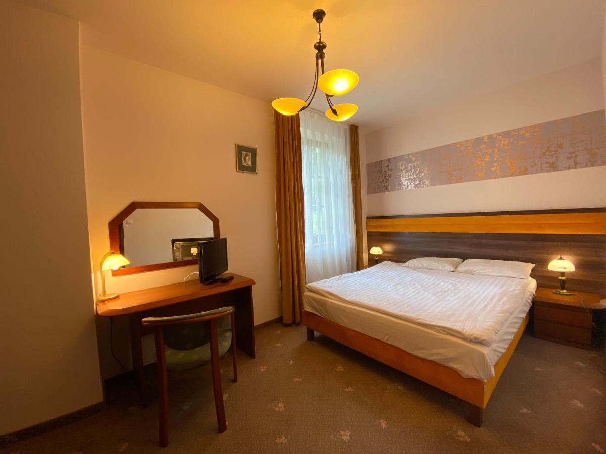 Hotel Grant Krynica Zdroj Eksteriør bilde