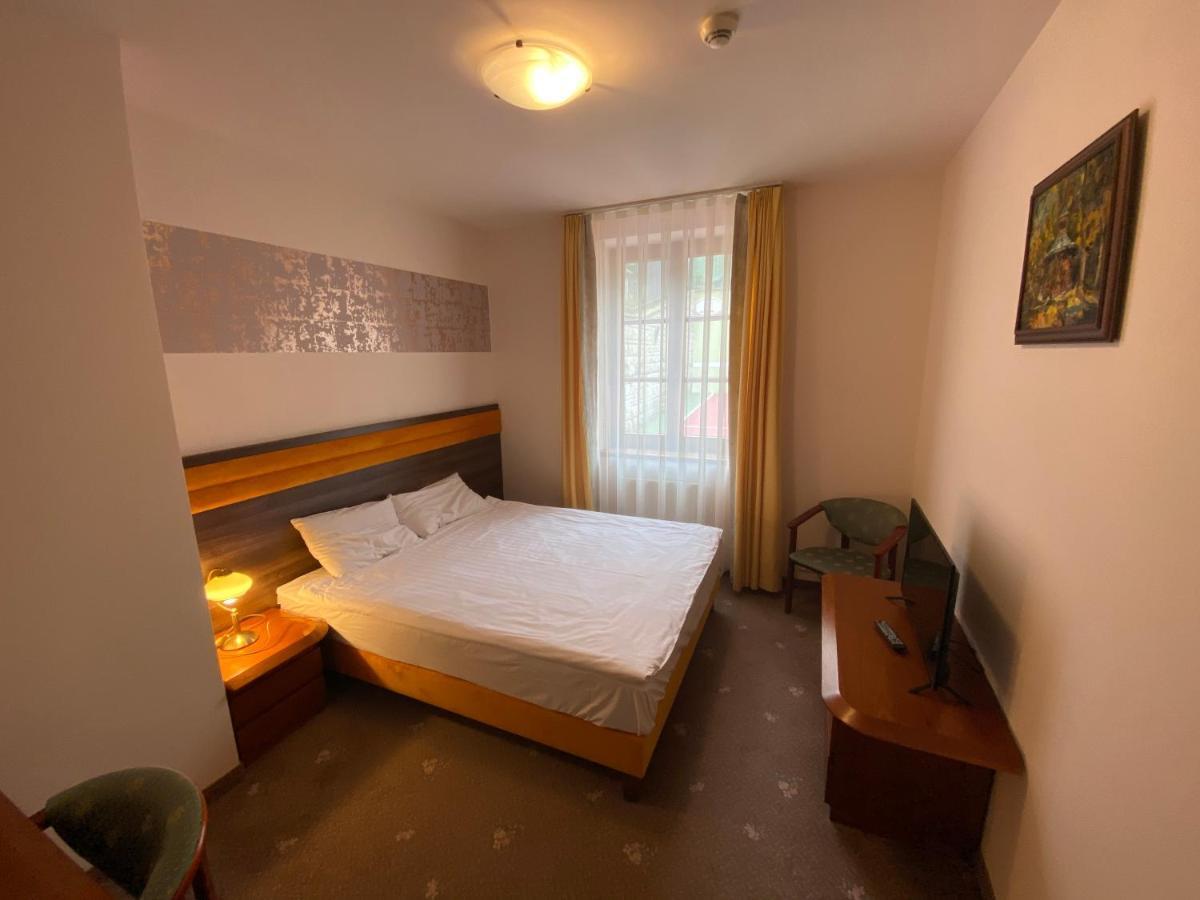 Hotel Grant Krynica Zdroj Eksteriør bilde