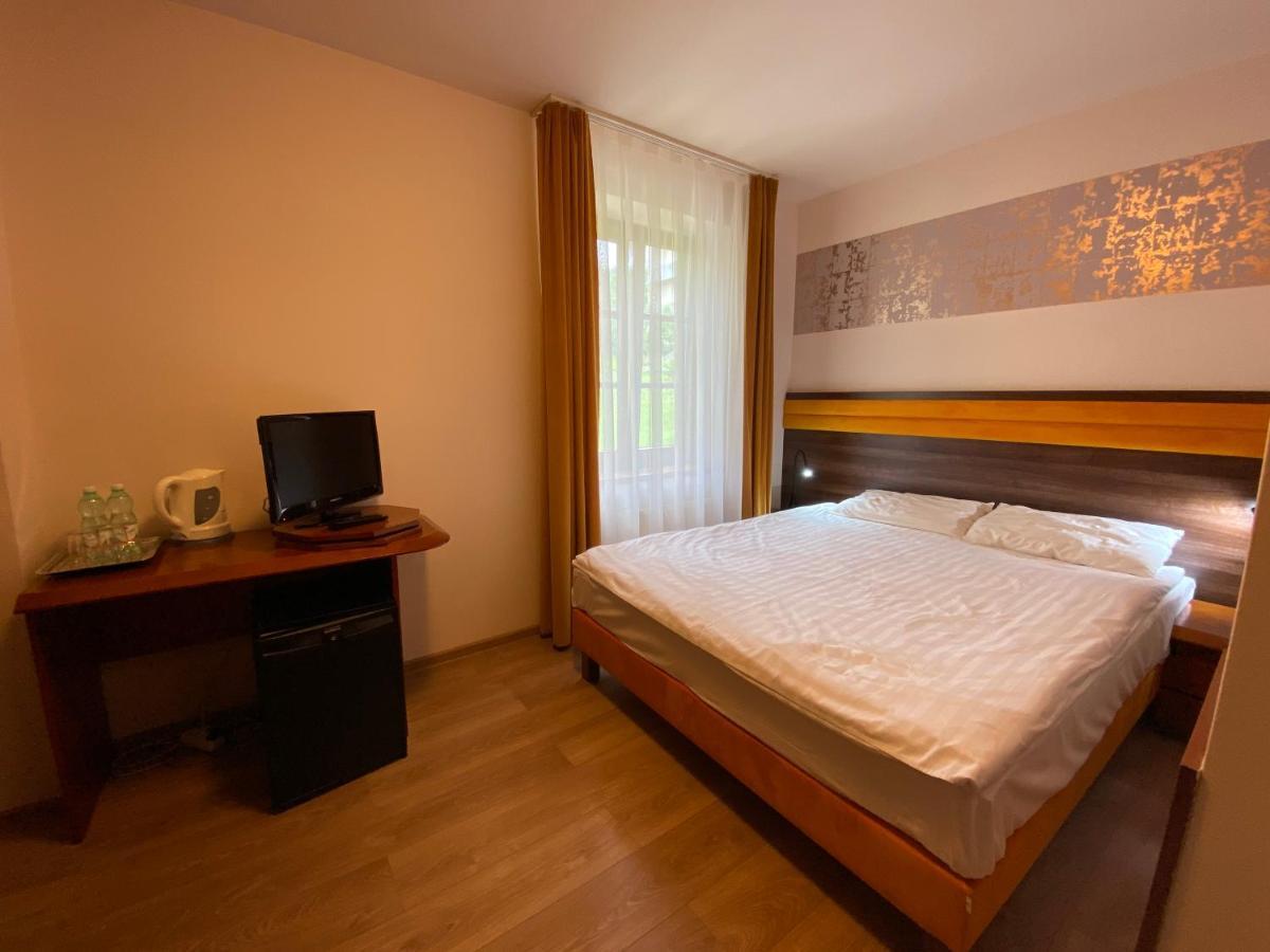 Hotel Grant Krynica Zdroj Eksteriør bilde