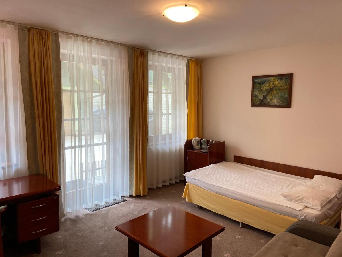 Hotel Grant Krynica Zdroj Eksteriør bilde