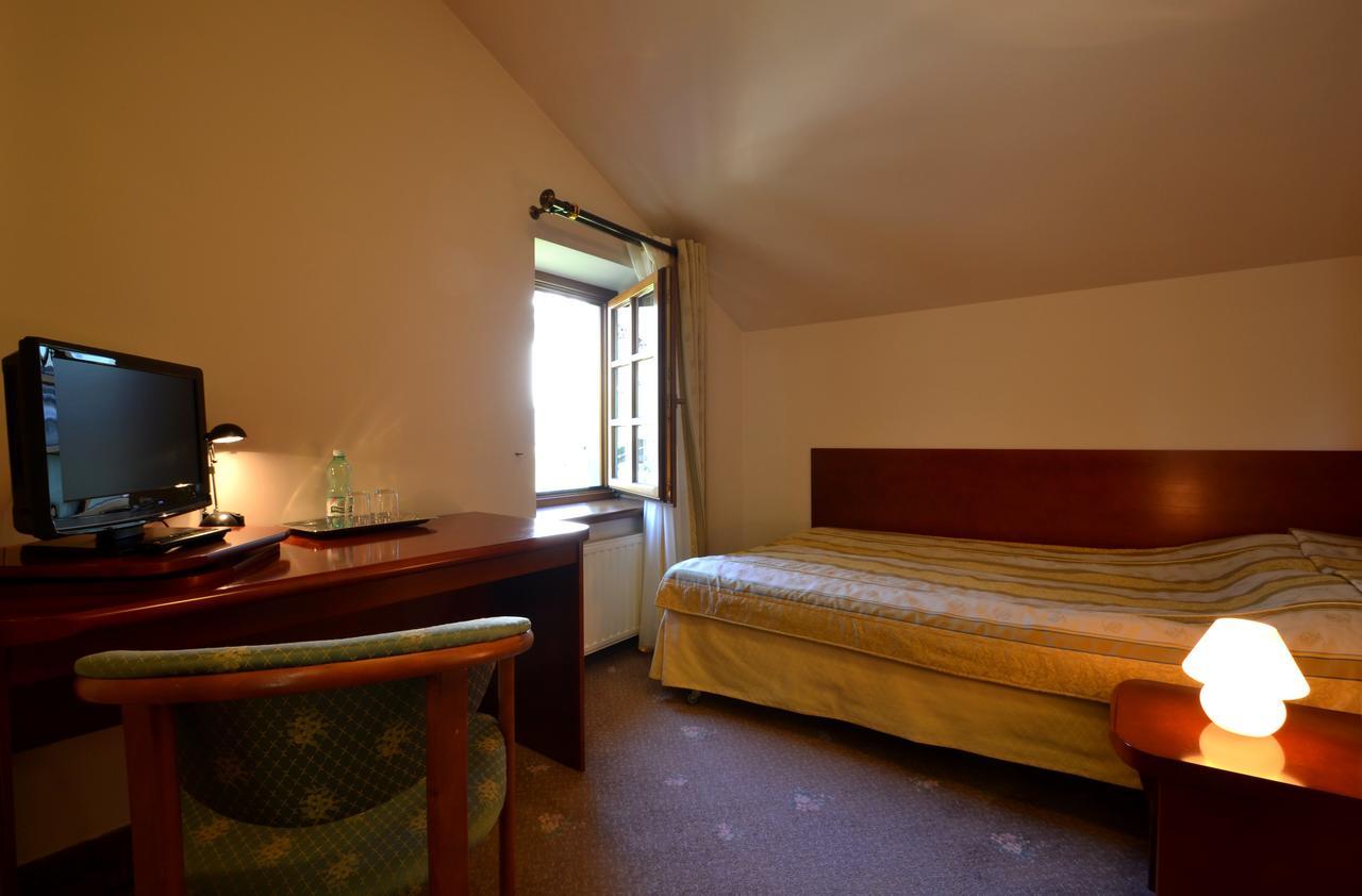 Hotel Grant Krynica Zdroj Eksteriør bilde