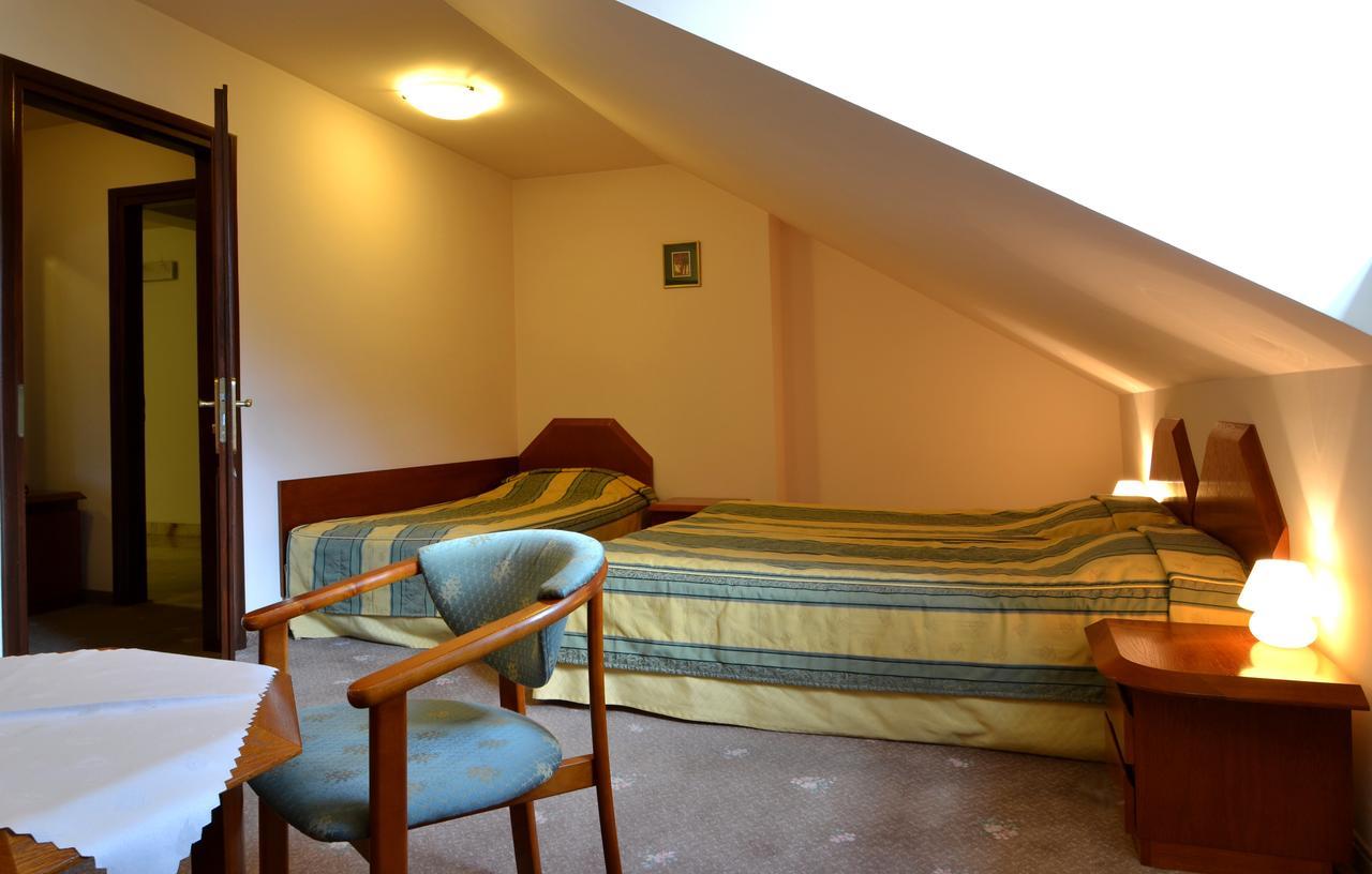 Hotel Grant Krynica Zdroj Eksteriør bilde